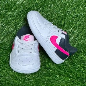 Size 4C - Baby Nike Air Force 1 Unisex Crib Booties Sneakers - DQ0364-109